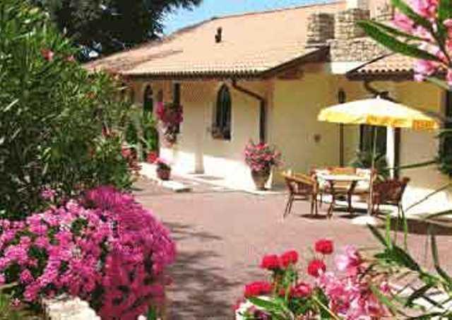 Villa Giada Тори дел Бенако Екстериор снимка